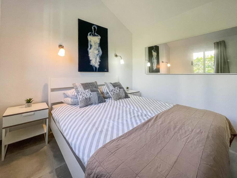 Cozy & Modern Bungalow W/Private Garden Bbq+Wifi มาสปาโลมาส ภายนอก รูปภาพ