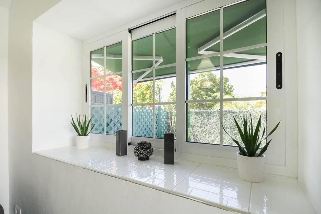 Cozy & Modern Bungalow W/Private Garden Bbq+Wifi มาสปาโลมาส ภายนอก รูปภาพ